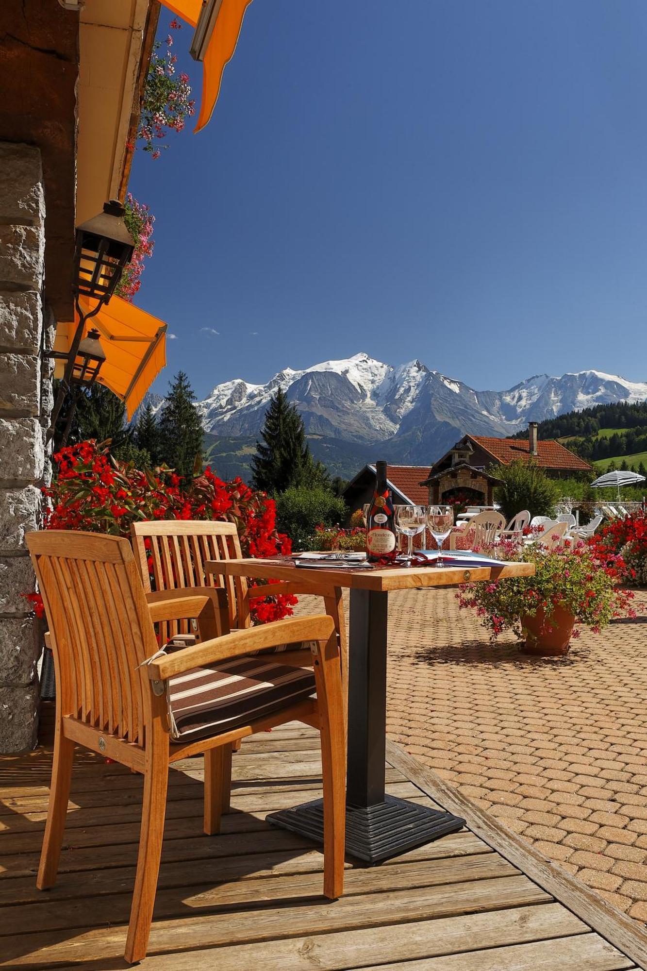 Le Chamois D'Or Hotel Кордон Екстериор снимка